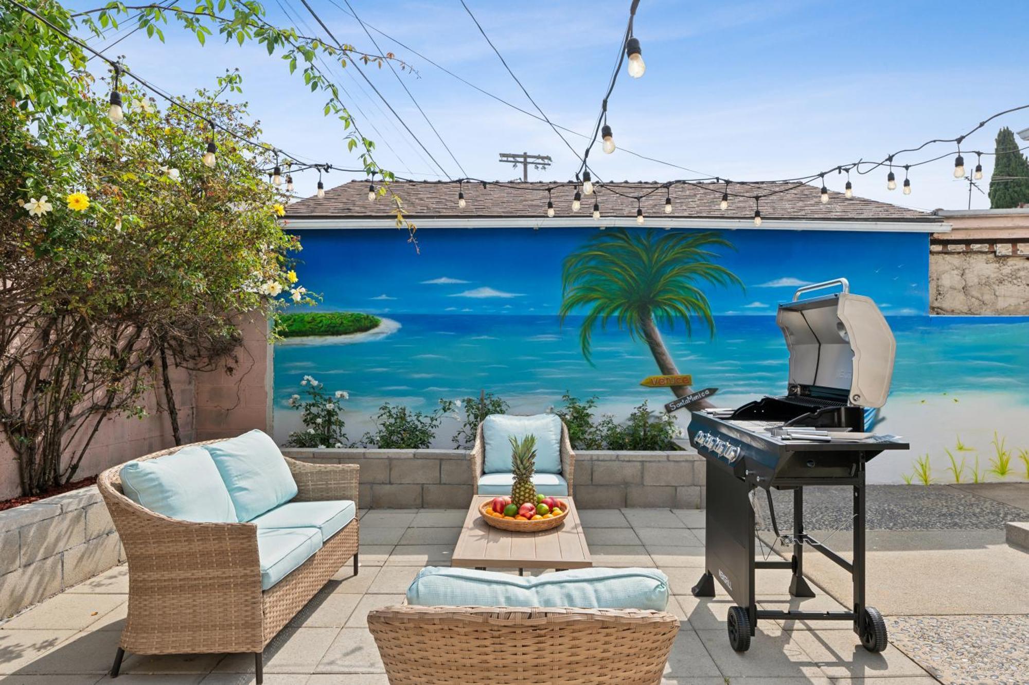 Holiday home Cosy 3bd By Santa Monica - & Airport 10 Min Away